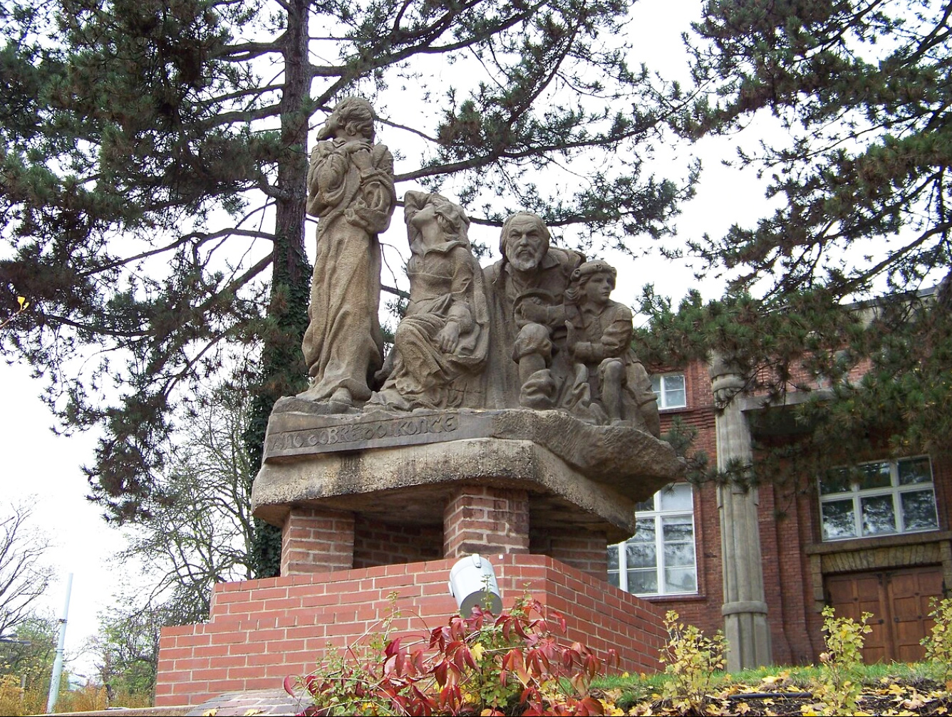 vycházka – vilová čtvrť na hradebních baštách